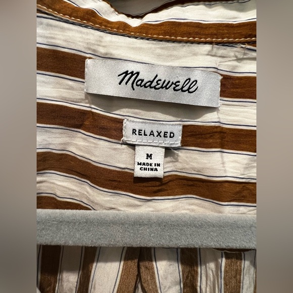 Madewell Women’s Crinkle Button-Up Shirt – Relaxed Fit, Toffee Stripe, Size Medi - Picture 4 of 9